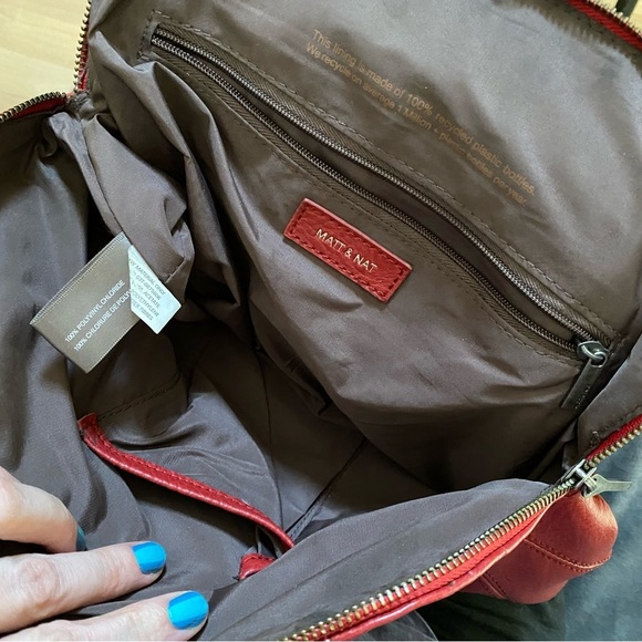 Matt & Nat Vegan Crossbody Bag Purse Red Adjustable Strap Cross Body - Picture 10 of 16